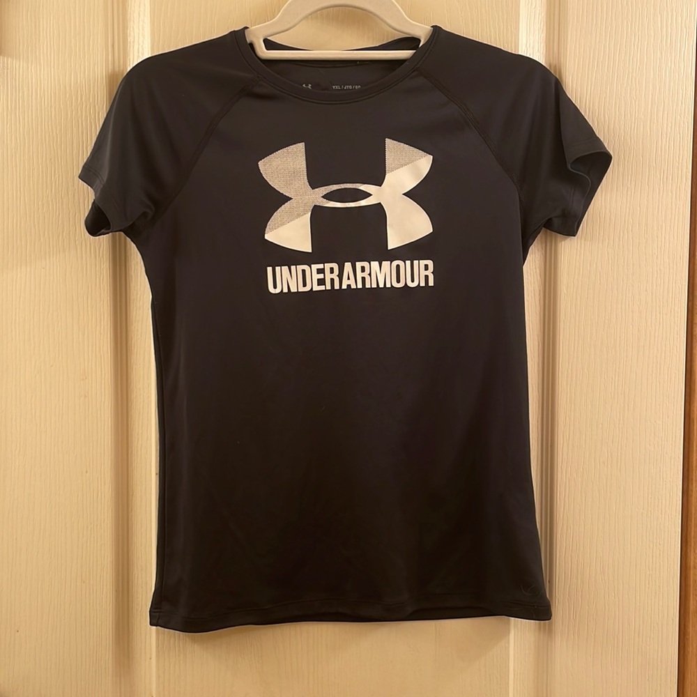 Black youth Under Armour T-Shirt